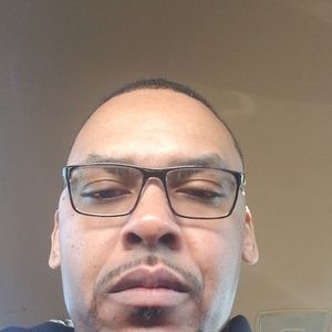 Meet your Posher, Deshun